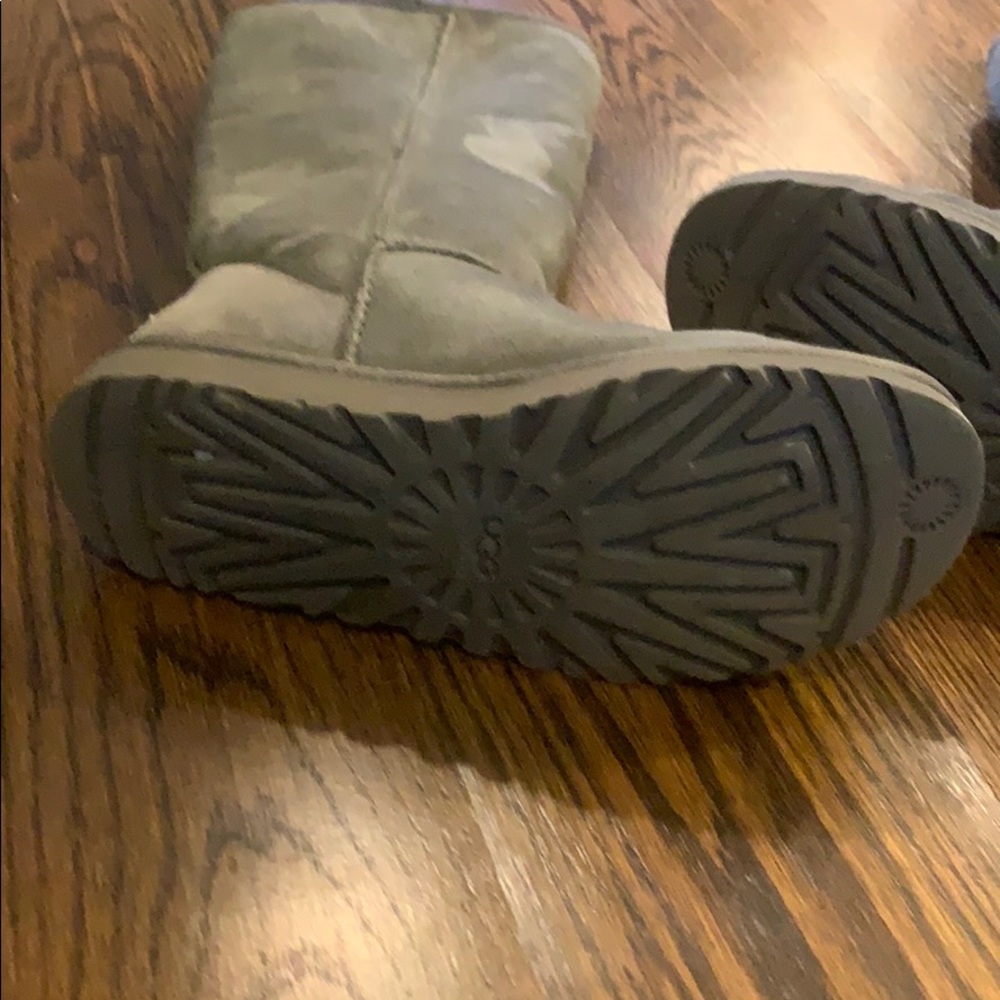 Gray Classic Uggs - image 4